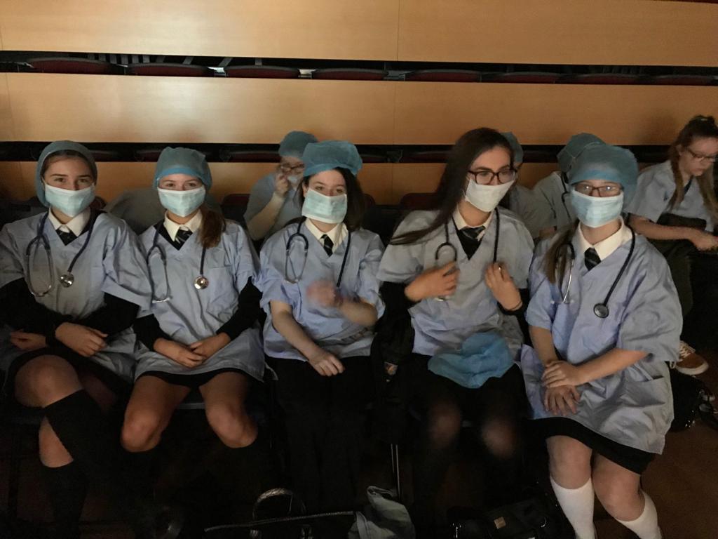 UHHSScience's tweet photo. #futuremedics 💊💉 https://t.co/CleFSq2Xji