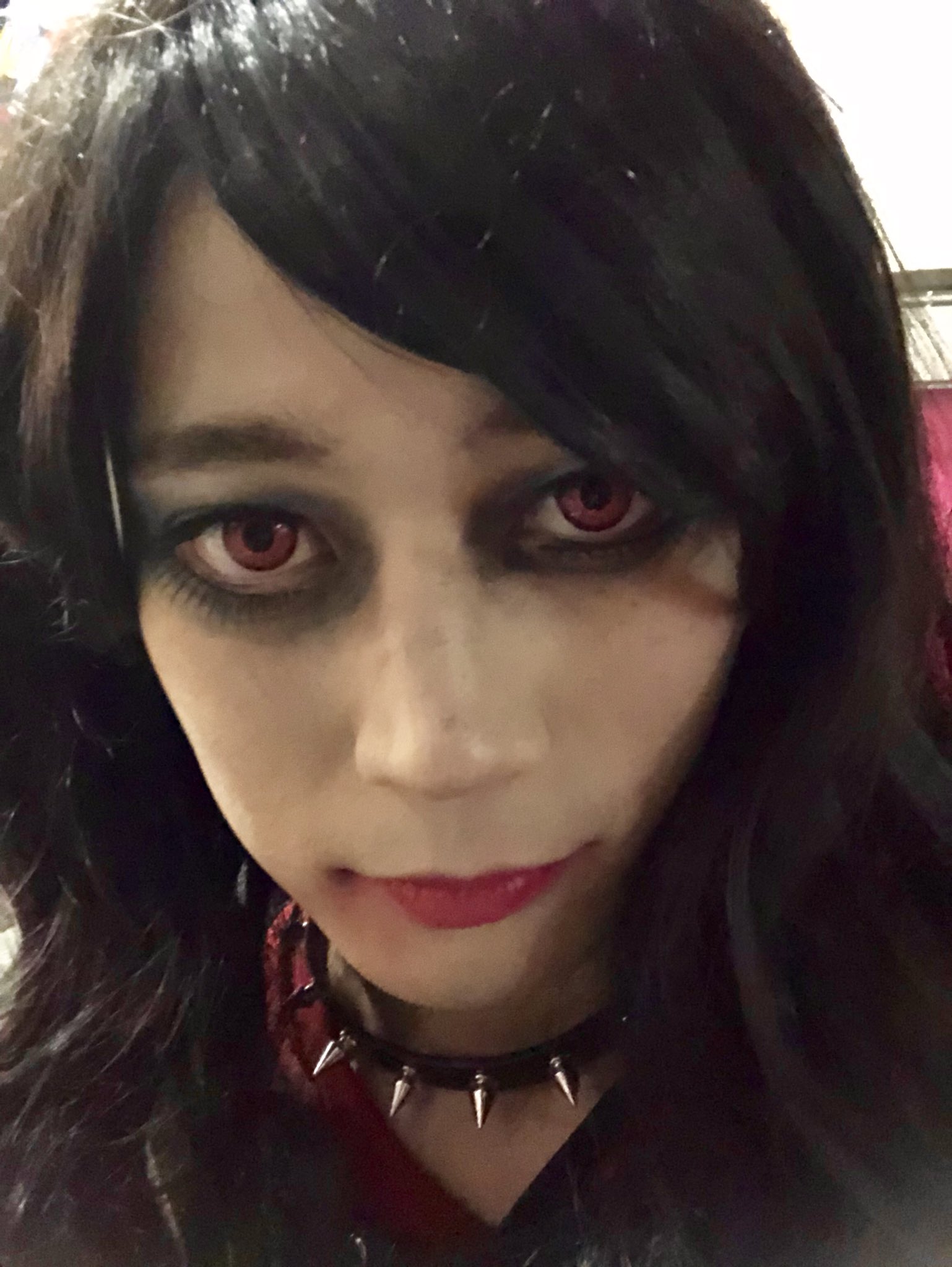 Kosei Ono 小野剛聖 アナゴハウス主宰 Twitterissa ハロウィンメイクだよー 外国人だと思われて英語で話しかけてくる人が多数 笑 日本人です あ 男です 女装趣味はないけど変身願望はあります ゴスパンク コスプレ ハロウィン ゴシックはかっこいい