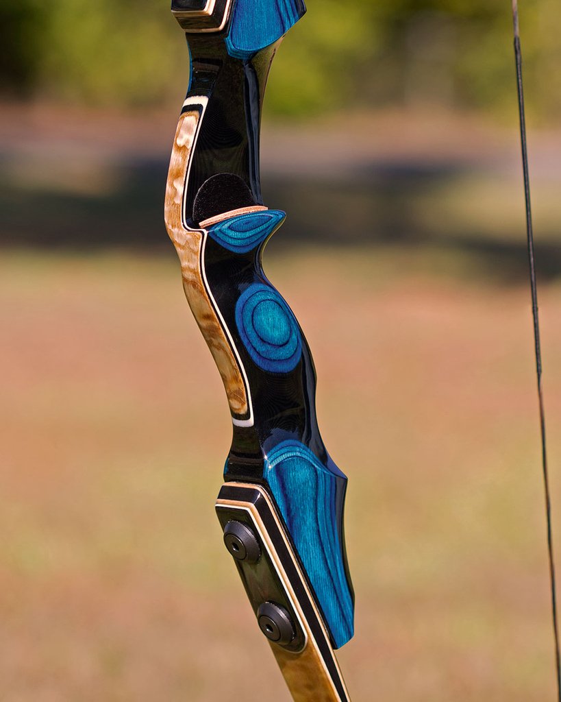 bobleebows's tweet photo. Take the Electric Blue avenue: Snag this 37-pound beauty off the shelf and get FAST & FREE SHIPPING with promo code TWFREE now through Nov. 15th. BOW #12249
#bobleebows #bobleehardcore #hotshothardcore #allwhacknostack #bowup #bobleearchery #traditionalarchery https://t.co/w7hzAwzT1U