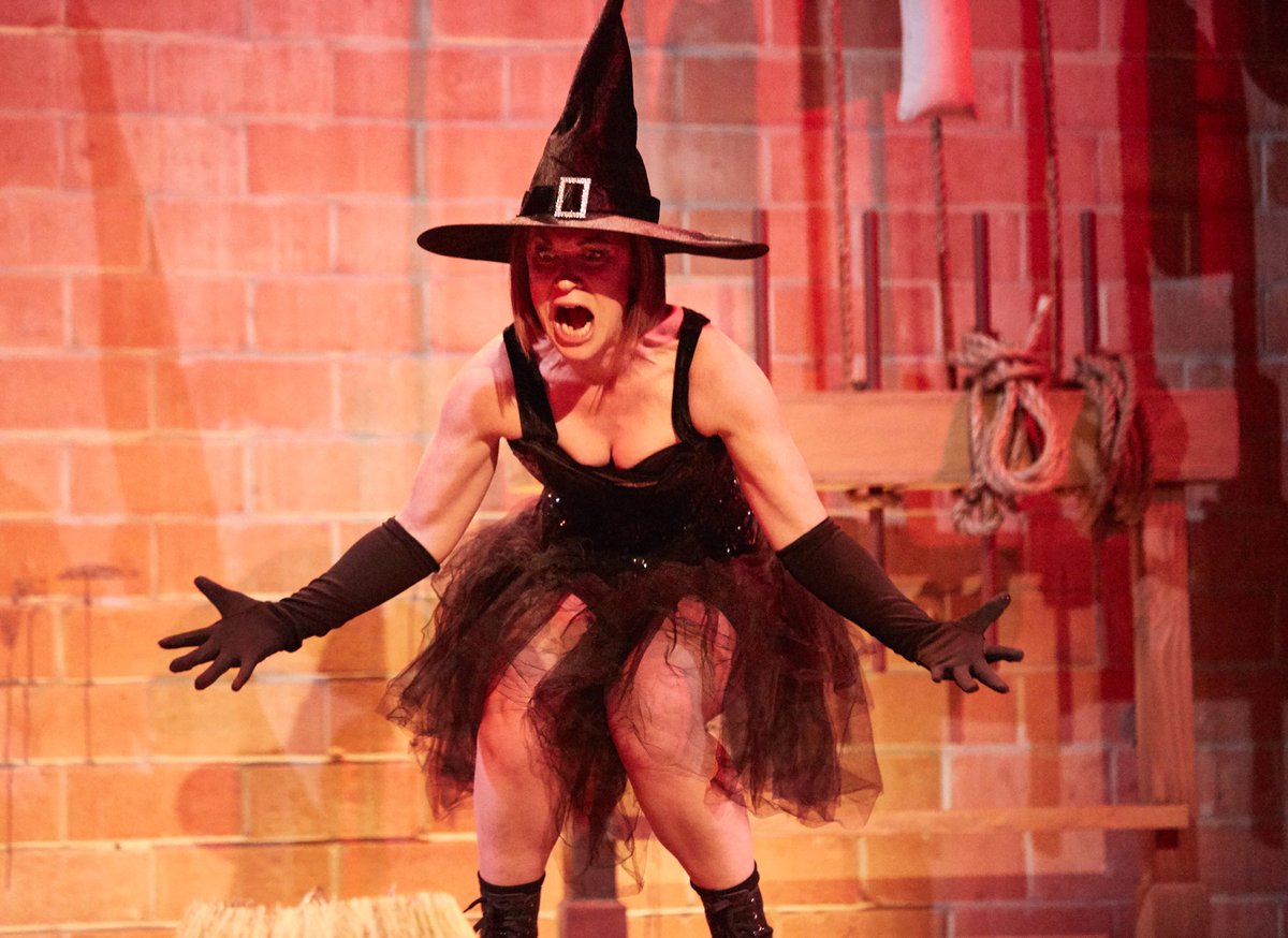 4thWallHouston's tweet photo. how we feel about having rehearsal on Halloween @CourtneyLomelo @rachaeldrees @philiphays @FiveDorans @jeffmcmorrough @kalinmenzel https://t.co/051leQhOJX