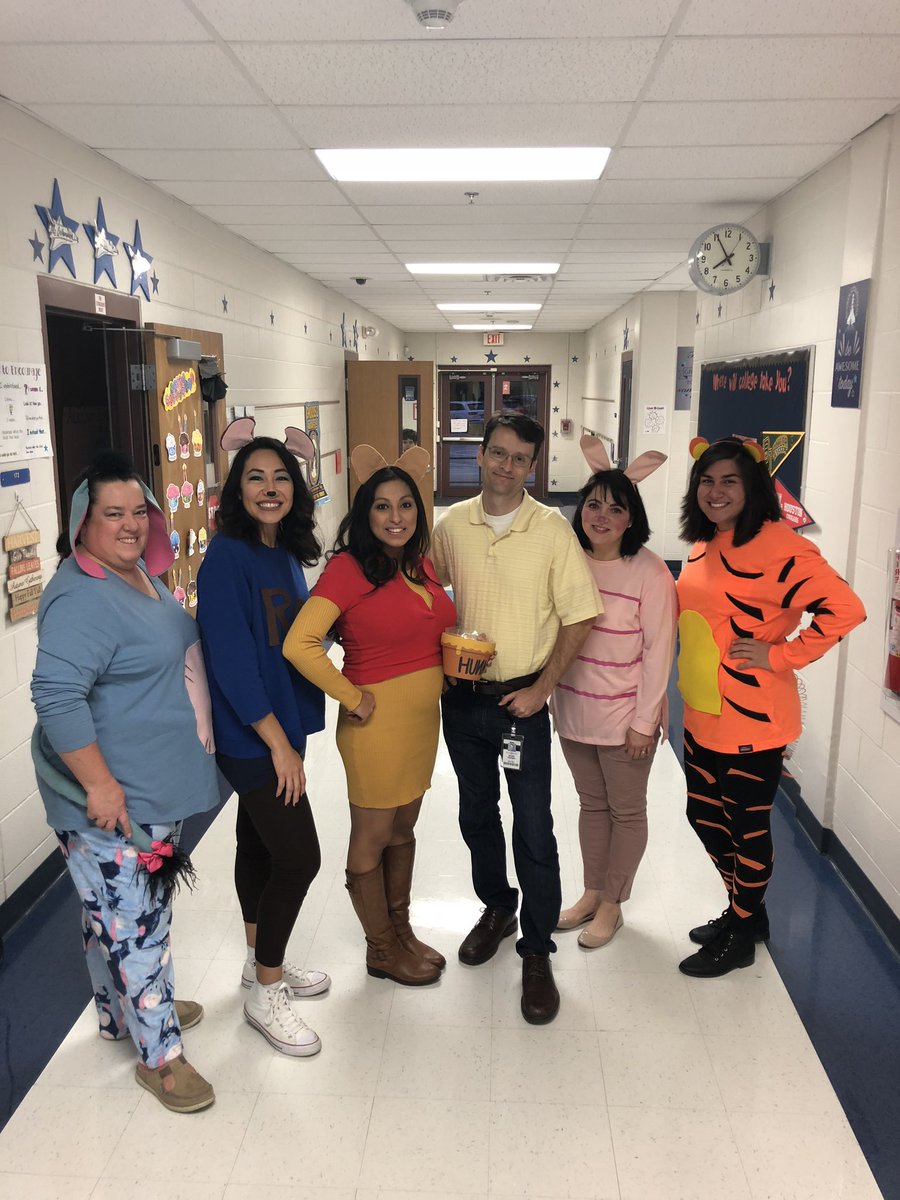 kesharr206's tweet photo. Scobee elementary Book Character Day Winnie the Pooh and Friends!!! #scobeestrong #NISD #winniethepooh https://t.co/F4ObLbxNf1