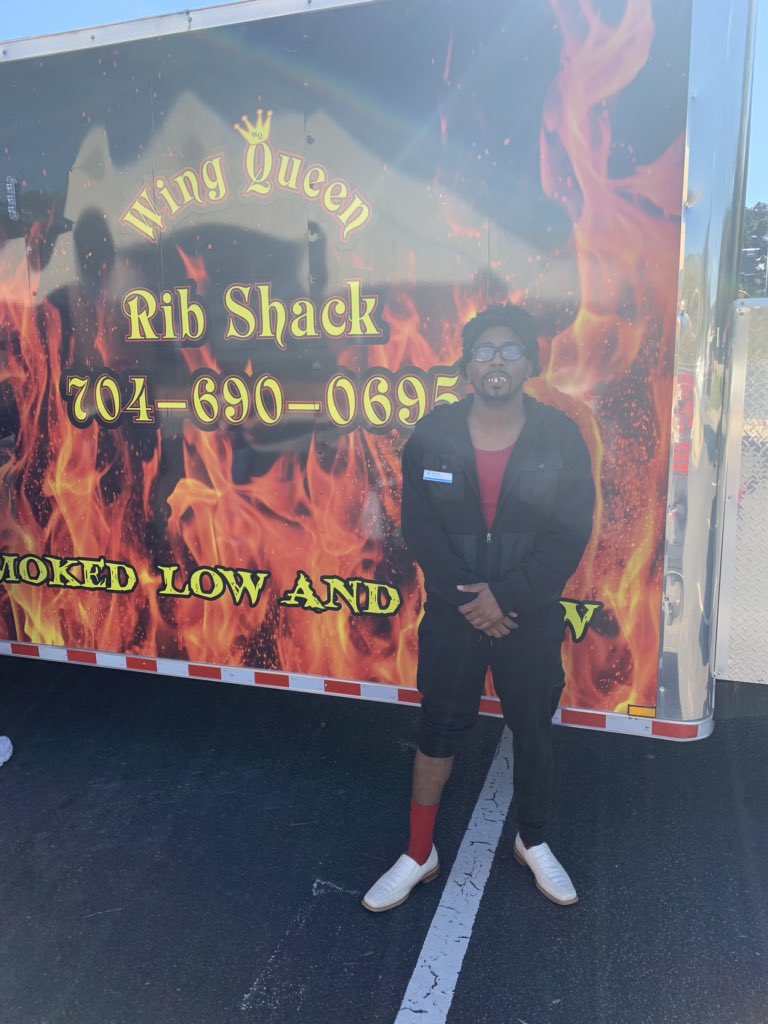 Lj doing his best <a href="/realmartymar/">Martin Lawrence</a> impersonation ! As we talk to the crowd at the Wing Queen food truck down in Wadesboro! <a href="/JakeAraghi/">Jake Araghi</a> <a href="/elthonmunoz/">Elthon Munoz</a> @PortablesChrisW