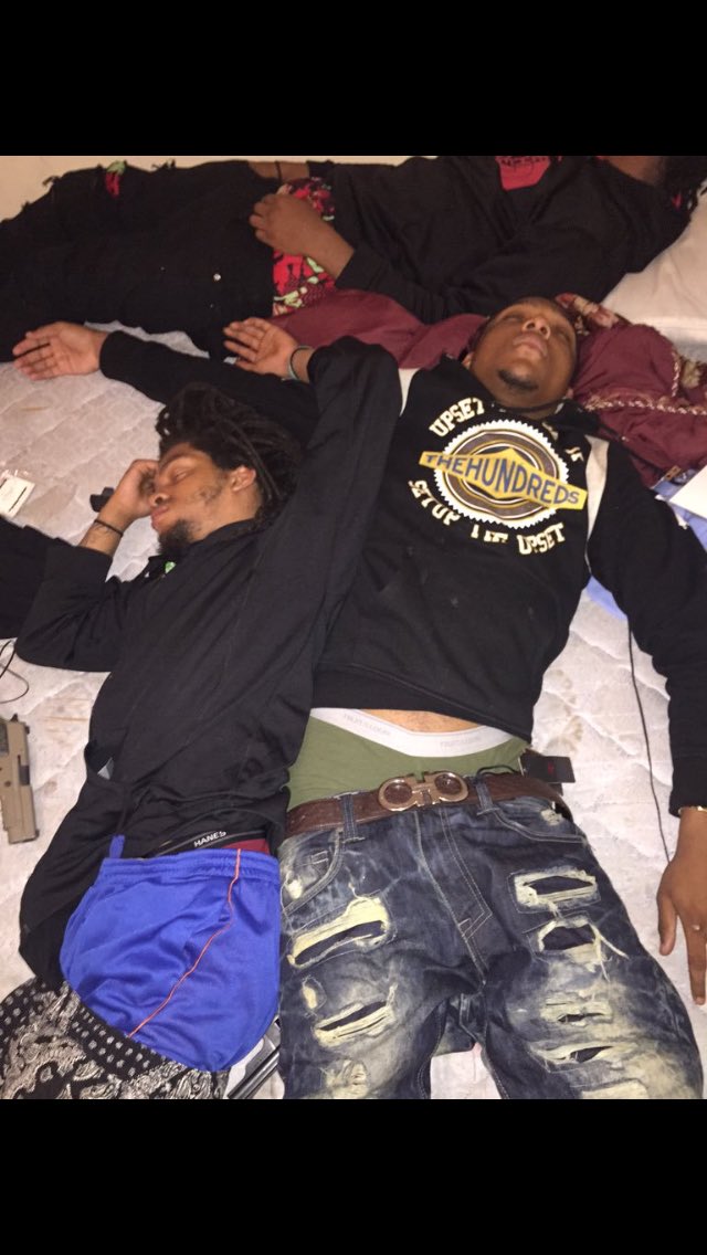 _hitmanecellis_'s tweet image. Free my boys man #LL6 you gon forever live through me 🤞🏾💙💯🗣
