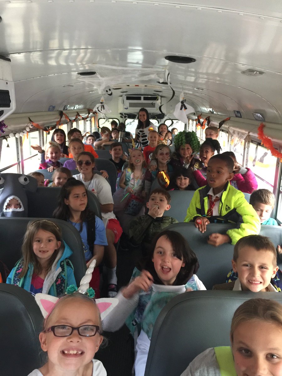 backpackinfo's tweet image. TBP Costume Bus Ride &amp;amp; Party Day was a smashing hit with our students. Have a safe and fun Trick or Treat night.