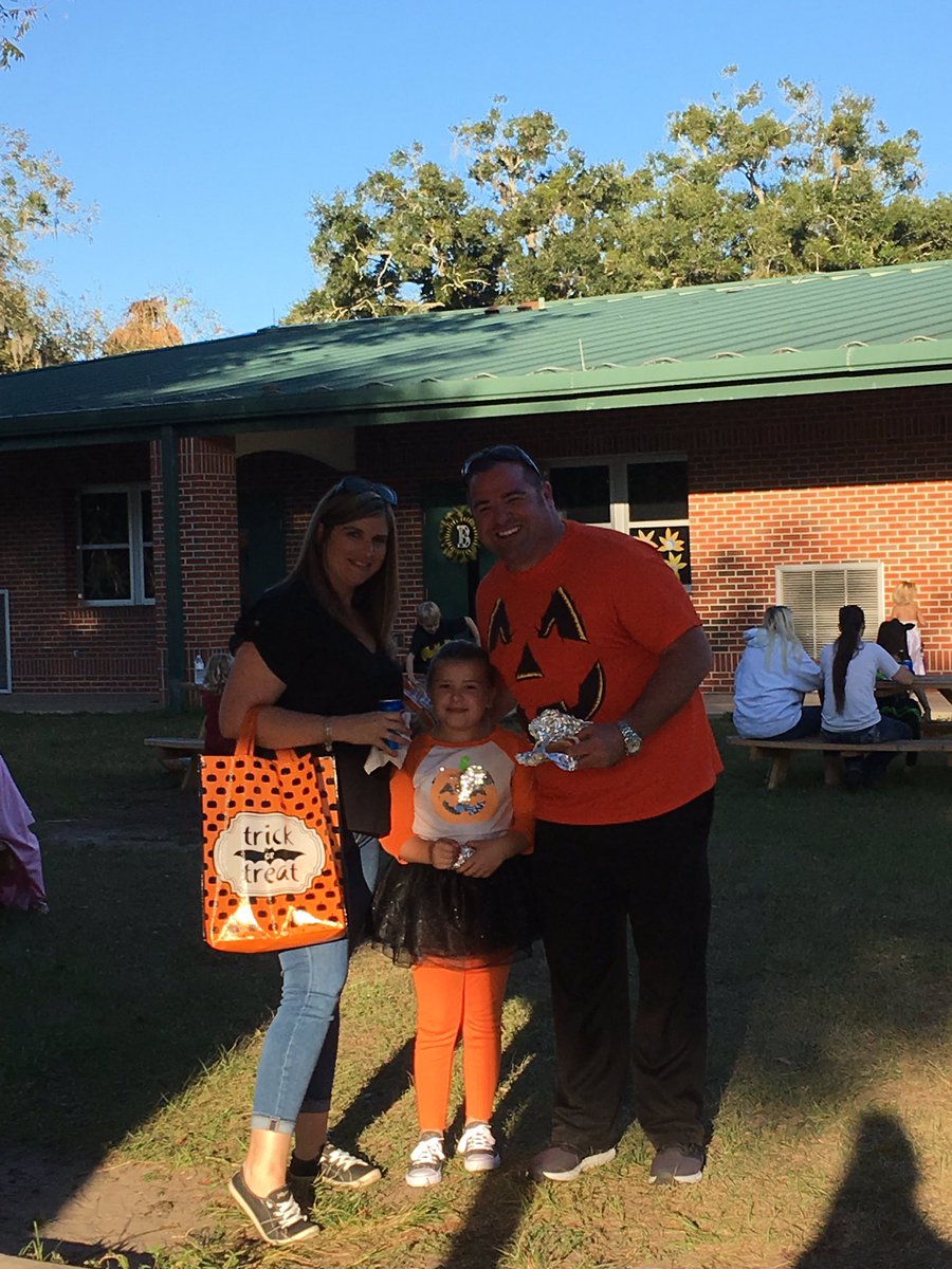 Safe Halloween at Anthony Elementary. Thank you Anthony Women’s Club for putting it on for the kids. <a href="/AYEThoroughbred/">Anthony Elementary School</a>