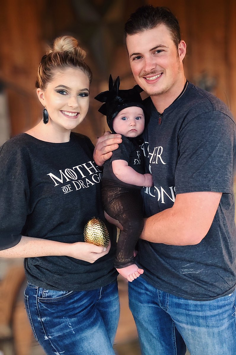 DuncanBriley's tweet photo. Much love for our baby dragons! Axel rocked his dragon costume, and our newest little dragon will be hatching May 14th! We’re so blessed to become a FAMILY OF 4❤️ #dosduncanbabies Happy Halloween 🎃 https://t.co/r0OpdTW5Ju