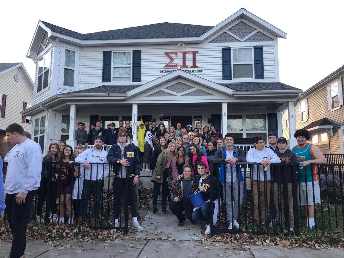 TriSigmaCMU's tweet photo. Trick or Treat on Main with @CMU_SigmaPi Happy Halloween ! 👻 https://t.co/XdAYx0TTlD