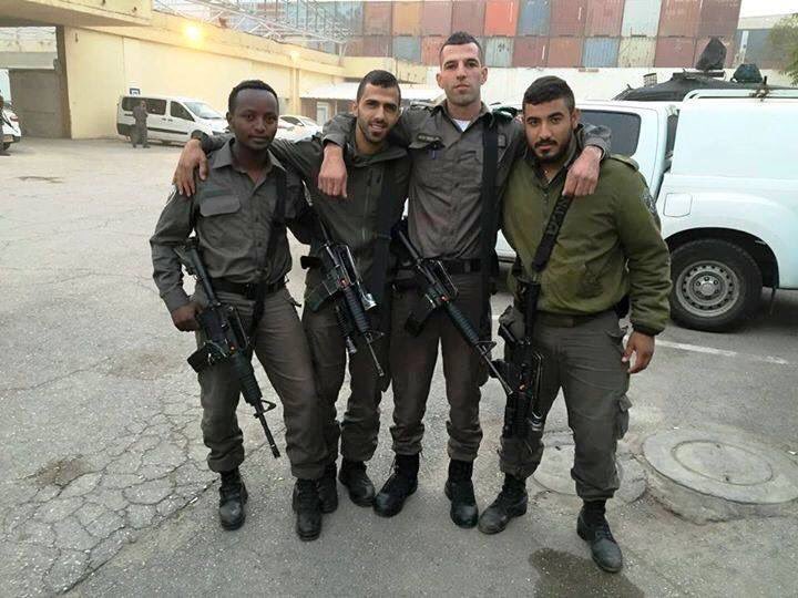 Есть еврей мусульмане. Мусульмане в израильской армии. Друзы в армии Израиля. Негры в армии Израиля.