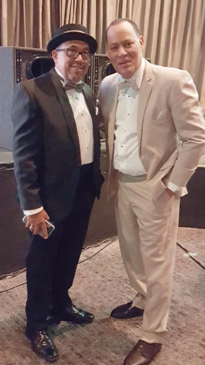 Elreydelaradio's tweet photo. Me encontré con Américo Celado...
¡Me dio trucos para tumbar a un rival con pocos golpes!.
@_acelado https://t.co/OwgrmgzKeZ