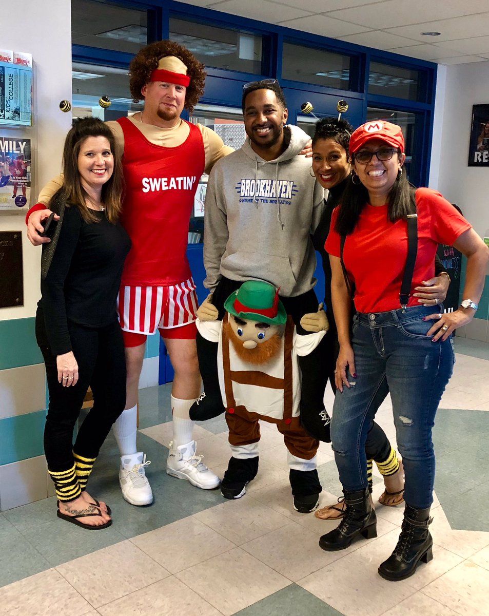 zavey927 tweet media