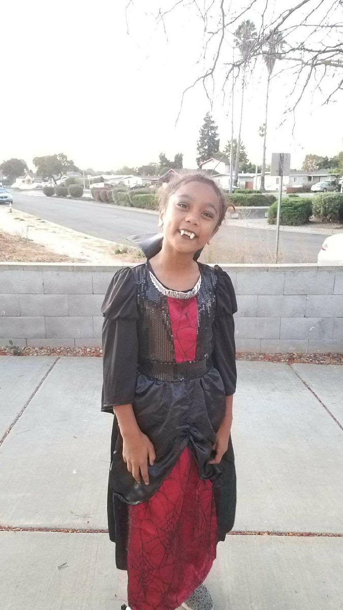 ImageOrthoCA's tweet photo. More Halloween Pics from Imageorthosj #halloweendressup #smilesmakers https://t.co/VMifsBIphP