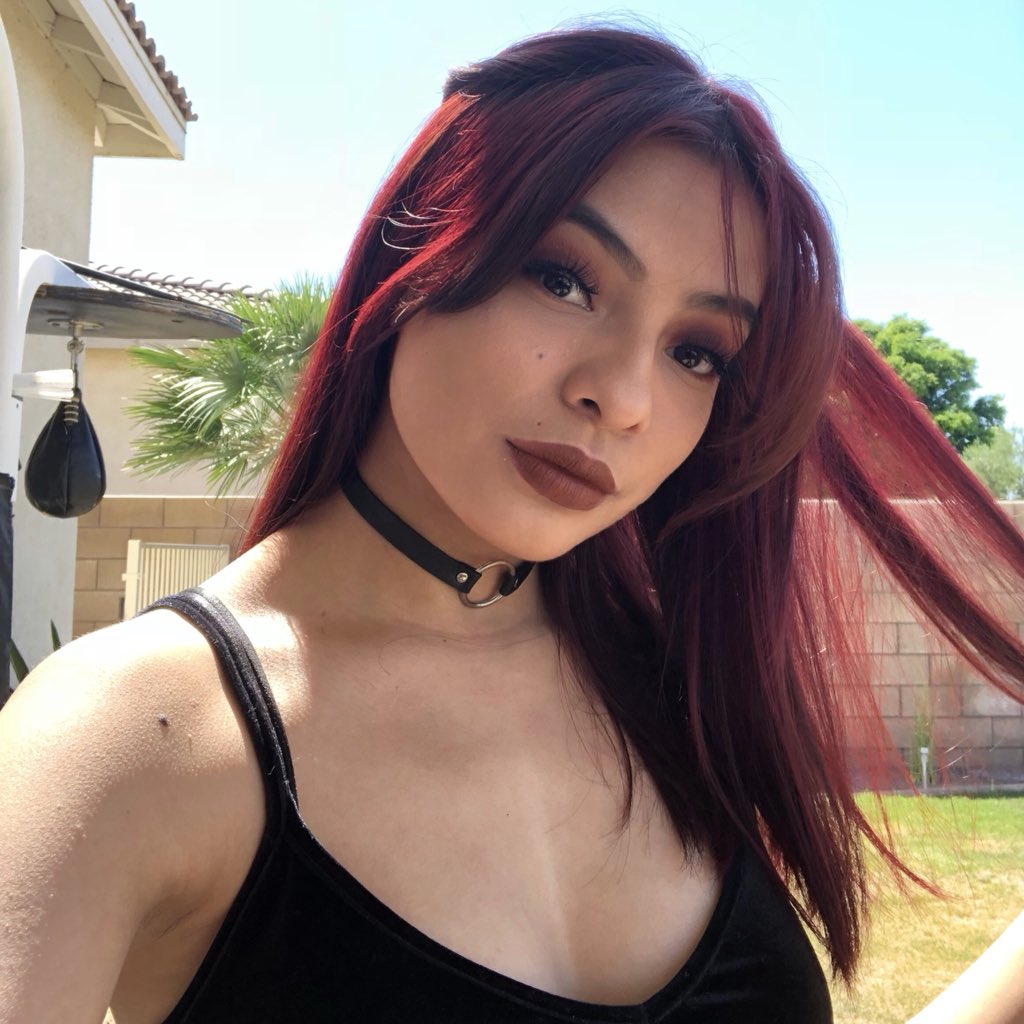 lilyy_gracer's tweet photo. No 5 dollar tribute, bet I'll ghost ya. 💀👻👻👻👻
Kik: kayleeromzz
https://t.co/JdxMeuBXdl
Cashapp: $kayrazsee
#cashpigswanted #paypigswanted #findom #findomequeen #findombrat
@help_to_rinse @help_to_rinse
@RT4Domz
@rtfemdom1
@rtpig76 https://t.co/jvMymBVOfF