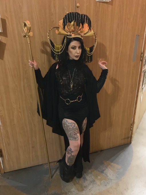 &ldquo;Fear me, love me, do as I say and I will be your slave.&rdquo; 👑 https://t.co/DIyxIpBLNv