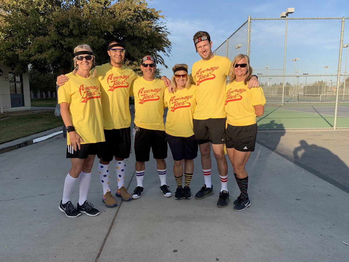 #onlyatsunnysidehs Dodgeball Underdogs #sunnysidepe All blue/2 gold