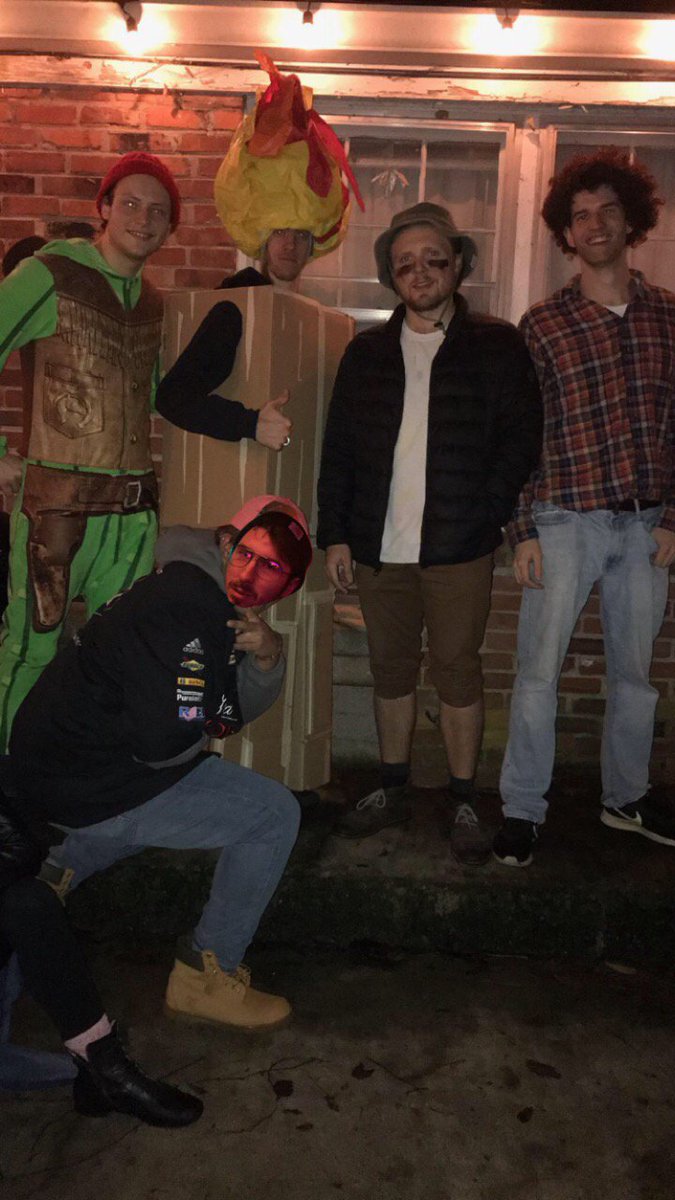 MulligansMatch's tweet photo. HAPPY HALLOWEEN!! 👻 Hope everyone has a fun safe night! Here's a picture from that house show we did! Our costumes were a cowboy cactus, Carl Spackler, Bob Ross, Nick had to leave early so Izan took his place. Last but not least Micah dressed up as Mulligan's Match! Fun times! https://t.co/XsfZ69HZk6