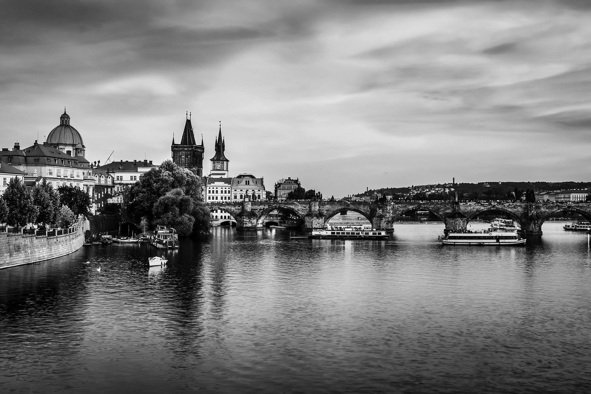 ofertasenpraga's tweet photo. Divierte, aprende y descubre la ciudad dorada de la mano de nuestros guías y siéntete como un autentico praguense.
https://t.co/aUxliYkHMN #Praga #Prague #PRaha #RepublicaCheca #Viajar Travel #Travelbloggers #Trips #FelizMiercoles https://t.co/NjW1coBHSz