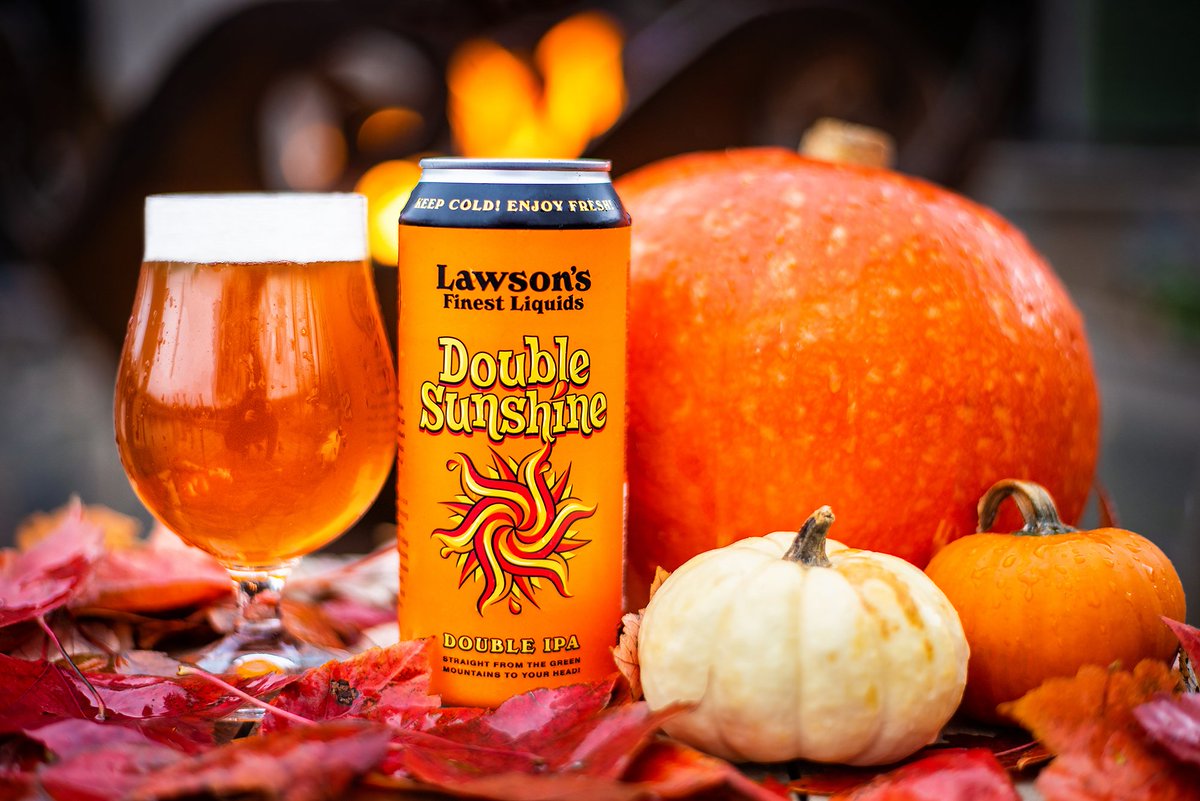 LawsonsFinest's tweet photo. Double the treats double the fun! We’ll be here and festive until 7pm! #lawsonsfinestliquids #craftbeer #doublesunshine https://t.co/xmK7s9UAvN