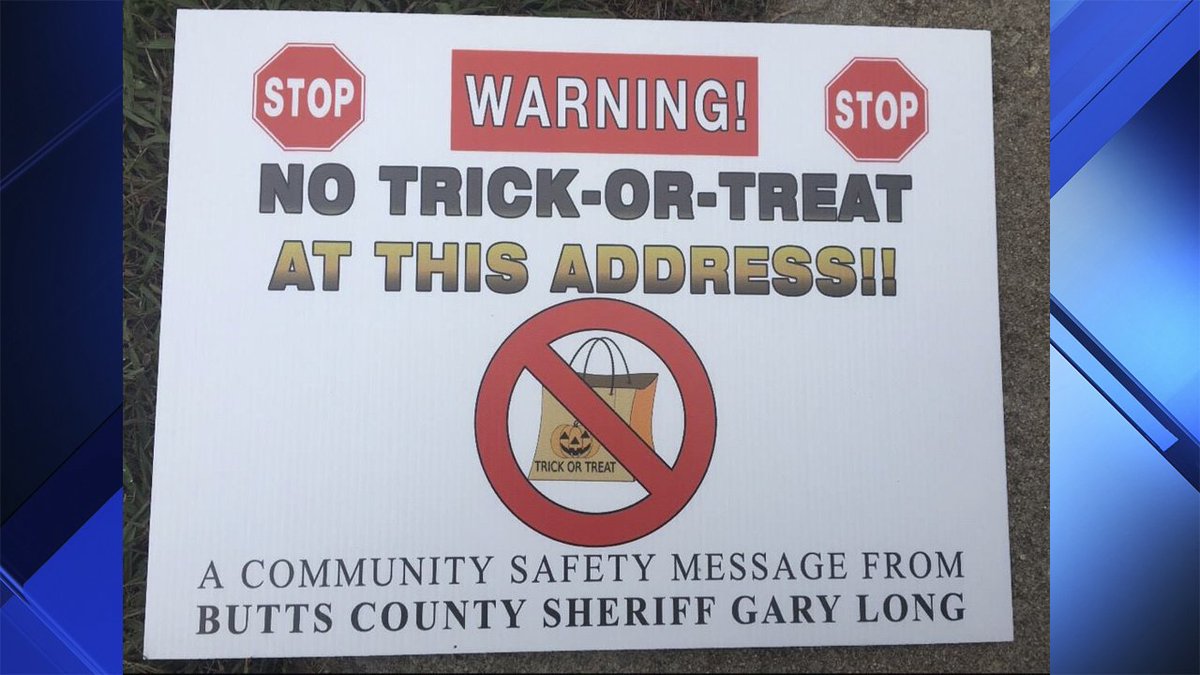 Sheriff's office places signs in front of homes with registered sex offender's on Halloween. bit.ly/2P1S4Rd?utm_so… https://t.co/XyPSZM37R2