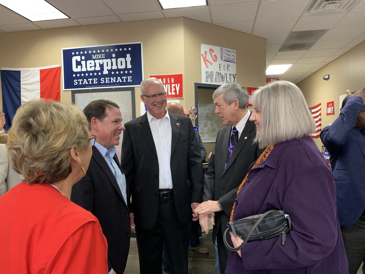 philiptyates's tweet photo. Big crowd on hand in Blue Springs to see @RepSamGraves endorse @MikeCierpiot for state senate. Folks are fired up to vote on Nov 6 #MoLeg https://t.co/B6Ij2HpAWk