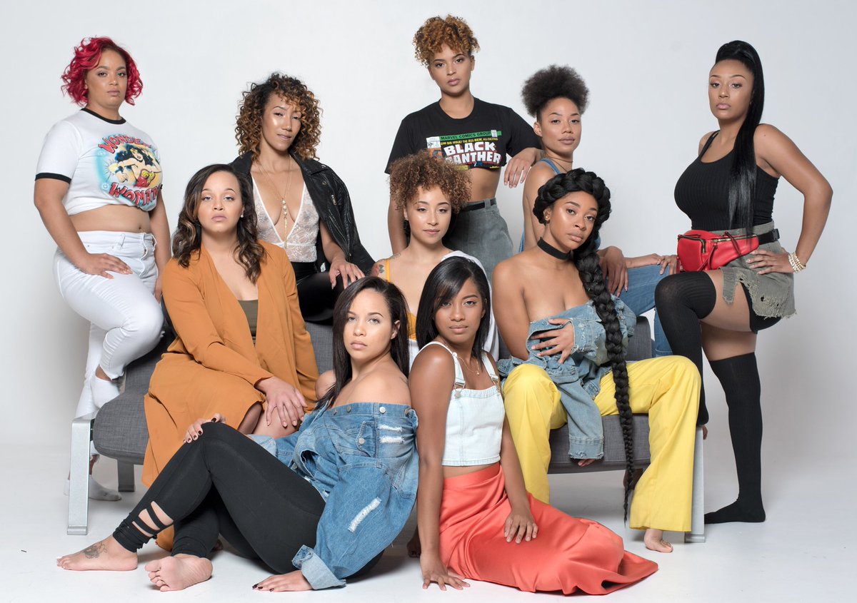 sharaeapril's tweet photo. Now presenting Sharae Smith as a cosmetologist!!!
#denver #photoshoot #blackphotographers #blackgirlmagic #melanin #makeup #fashionstylist #stlylist #hairstylist #highfashion #highlightshair #hairshoot #fashionshooting #healthyhair #healthyhairjourney #303magazine https://t.co/3goYydcKLs