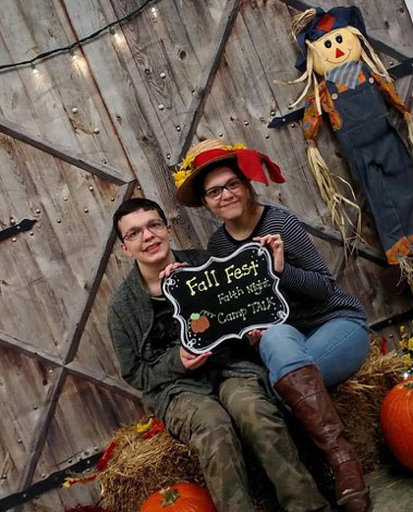 CreateAthonUSC's tweet image. Bowling? Fall family dances? A day camp in Lexington? That’s where Camp T.A.L.K. comes in. This #CreateAthonUSC client provides a safe environment for children ages 10+ on the Autism spectrum a place to practice their social skills &amp;amp; build friendships through fun activities.