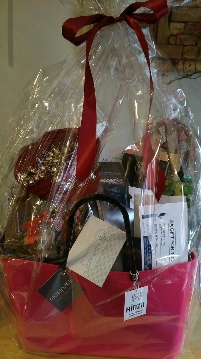 catherineknows's tweet photo. Women's day prizes worth thousands of dollars Packed with gift cards and merchandise Catch @CTVOttMornLive f
Friday for all the info.  Nov.3 @ManotickVillage https://t.co/3P3zqqqGCd