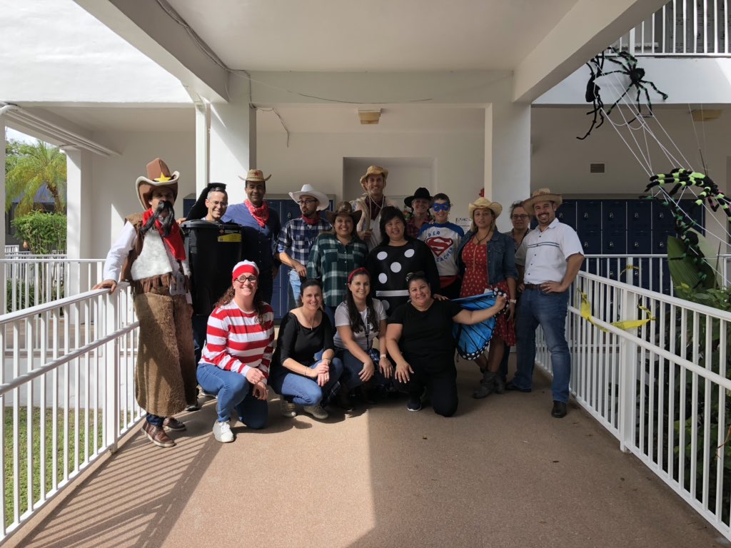 lifewithMsB's tweet photo. HAPPY HALLOWEEN! https://t.co/9LDblFfpzY