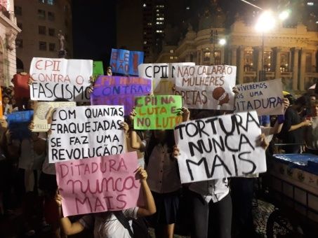 teleSURtv's tweet photo. Vulneran derechos de 12 brasileños por marchar contra Bolsonaro https://t.co/OvURe1KoFL

Los brasileños reiteran que se mantendrán en las calles luchando para que prevalezca los valores y libertades democráticas https://t.co/ghh4VReheC