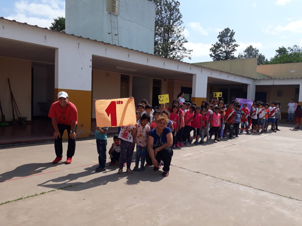 TiagoDegoy's tweet photo. ESA En colaboracion con la formal... Olimpiadas <3 #cppsEnAccion #Tartagal #Lapachouno4808 @Alfaro11Mariel @fguillesaavedra @patriciapinasco @AlancayDel @artydance23 @aniberruezo @UrtubeyJM https://t.co/kYTrdE6dps