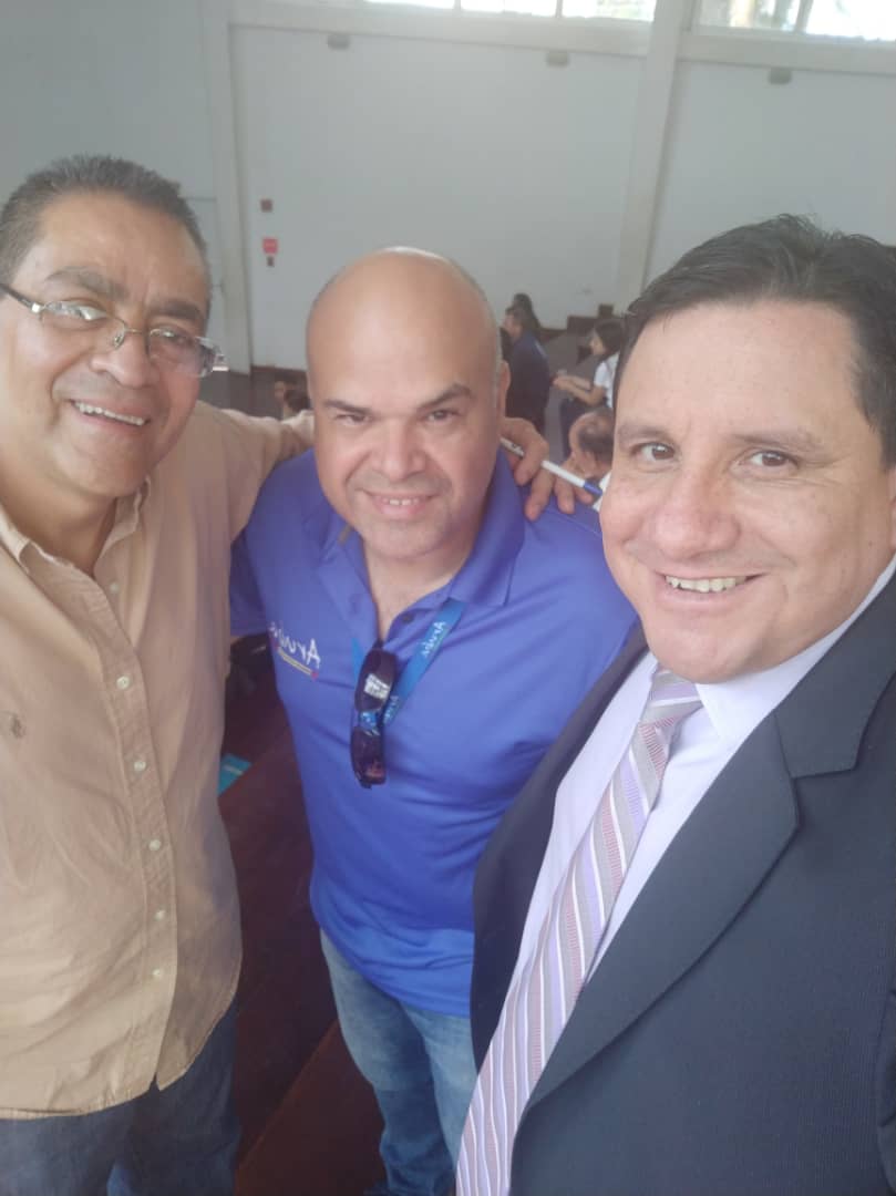 conestur's tweet photo. Excelente asamblea para conversar, recibir propuestas y proyectos relacionas al desarrollo del Turismo Rural en Lara. @inaturlara @flordevenezuela @camaradeturismolara @lidotelbqto @airaruba #camaradeturismodesanare #Jiménezrural #etcambrosioperera @renivartravel @javenturas https://t.co/LeTm9pEOA3