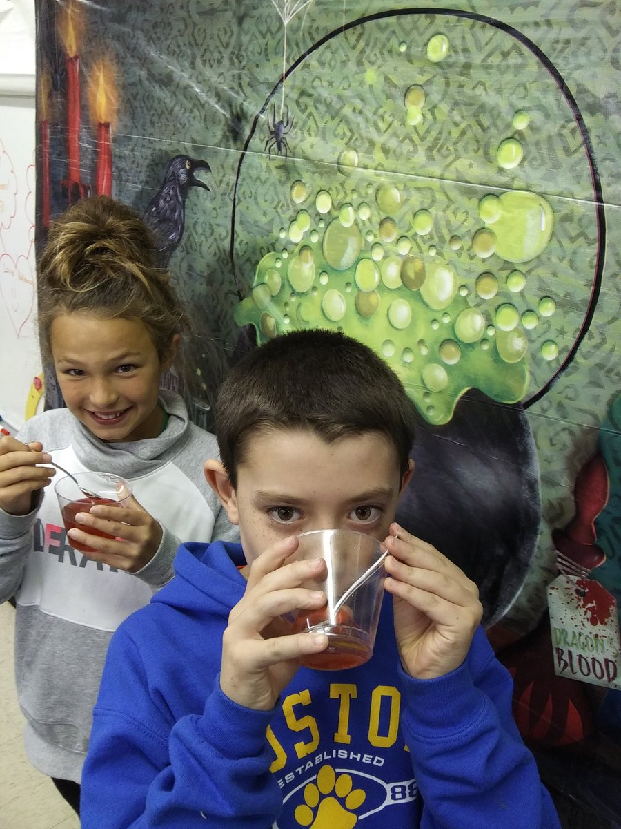 QuilliansClass's tweet photo. Happy Harry potter day! @Bostonkidscount https://t.co/xi5y7hgWYs