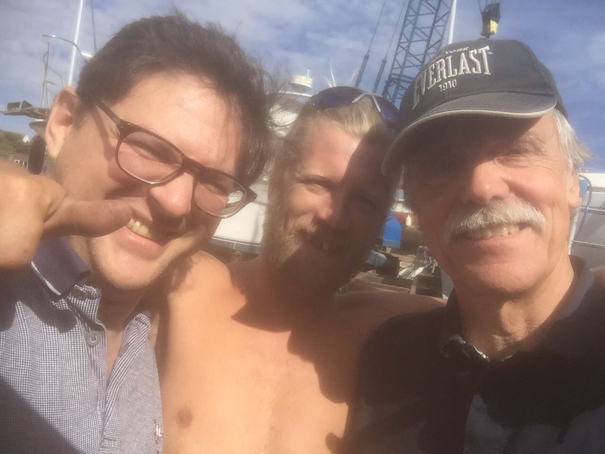 Yet another happy handover pic - congrats to Sebastian, the proud new owner of his Van De Stadt 8m Offshore 😁