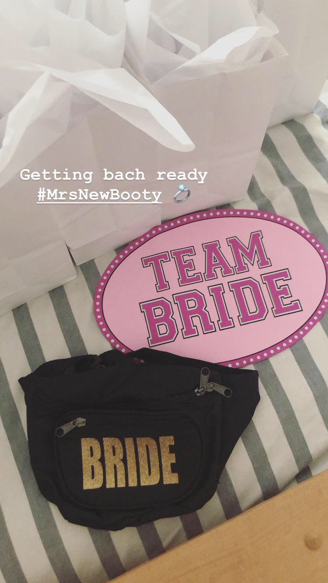 jenbutts_'s tweet photo. IM. SO. EXCITED. ๐๐ #MrsNewBooty #wyattandjenforever https://t.co/Lc3bXVTY9H