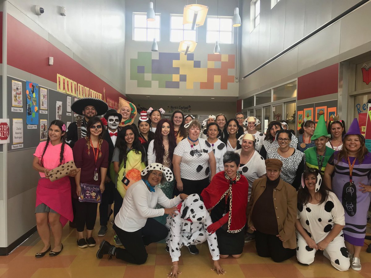 Perez_Elem's tweet photo. Some of the (book) characters spotted around Perez today! ⁦@AISDSupt⁩ #AISDPoud ⁦@PerezReads⁩ ⁦@AISDArea1Proud⁩ https://t.co/Kxi9LD5aNU