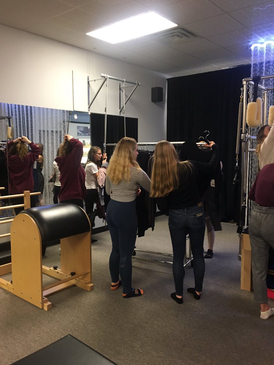 mrs_eschman's tweet photo. #studio118 field trip to Willow Creek warming center to donate our sewn bags for their guests; Material girl for creative projects; Pilates by Kirsten for fashion show prep.@SKochPR @PrairieRidgeHS @IndustryCareers #prexperience https://t.co/vHwMzoknTS