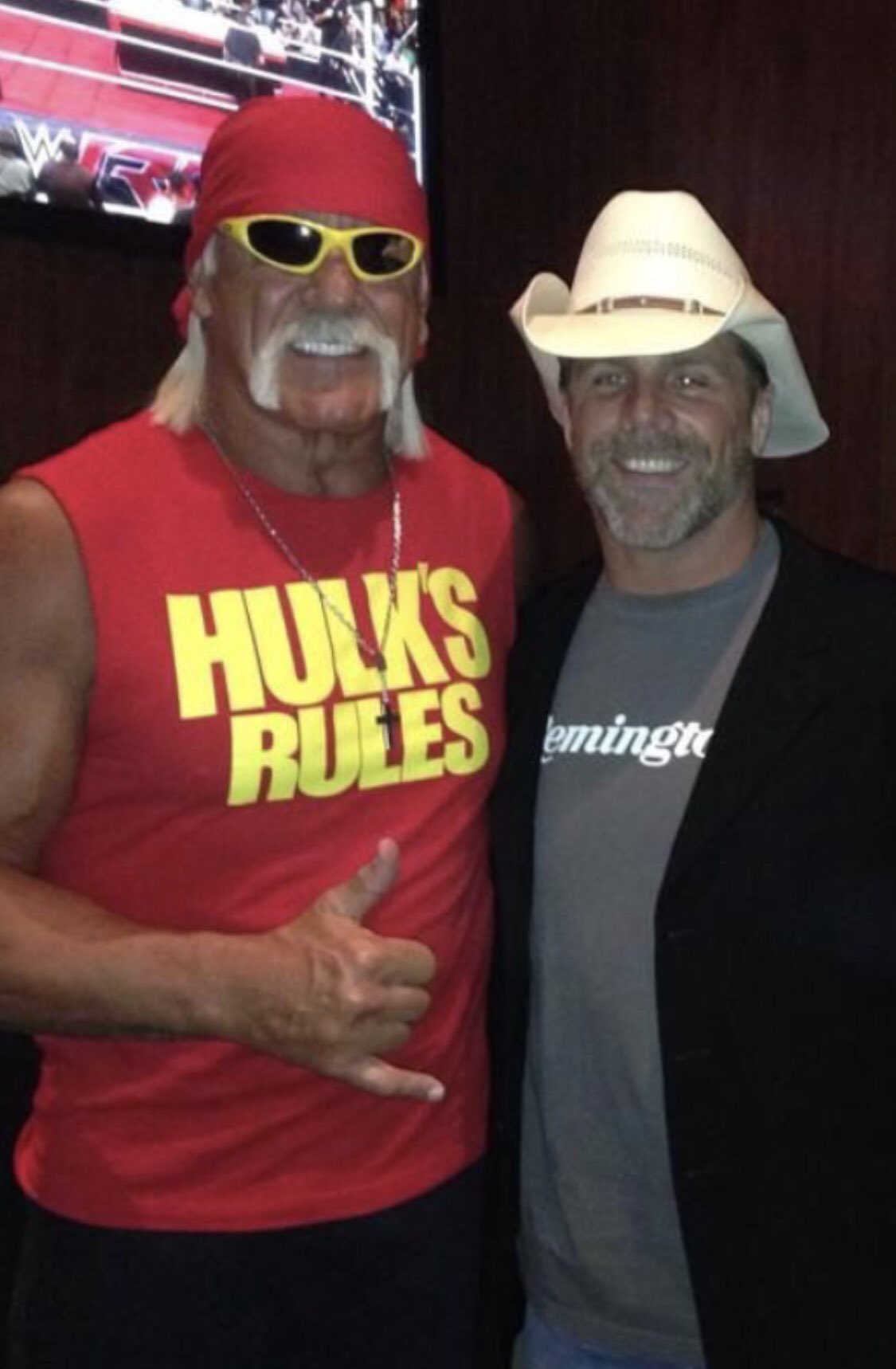 Justerbar beundre Fantastisk WrestleVotes på Twitter: "2018: Hulk Hogan & Shawn Michaels on the same  PPV. AND ONE OF THEM IS ACTUALLY WRESTLING. https://t.co/Iz8Mj3mQ64" /  Twitter