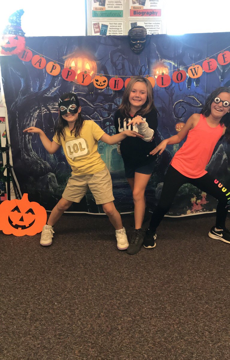 marv_mrs's tweet photo. Boo Squad! #TCSDShare #AVFollowMyLead @alpine_vista https://t.co/7iycObqjna