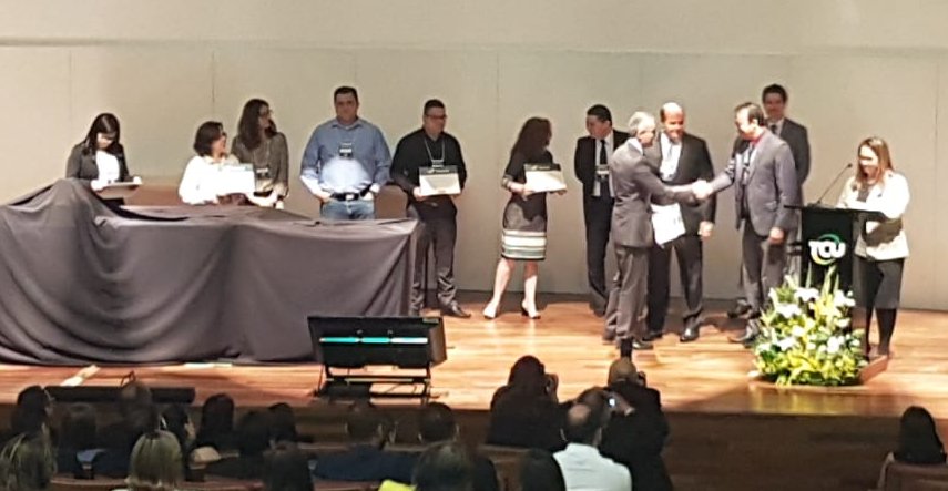 participabr's tweet photo. Foram entregues durante o Seminário de Segurança Institucional  organizado pelo Banco do Brasil o selo Ação Íntegra aos sete projetos  selecionados pelo Programa Nacional de Prevenção Primária à Corrupção -  PNPPC, Parabéns aos homenageados! #todosjuntoscontracorrupção https://t.co/6RxlwN4THG