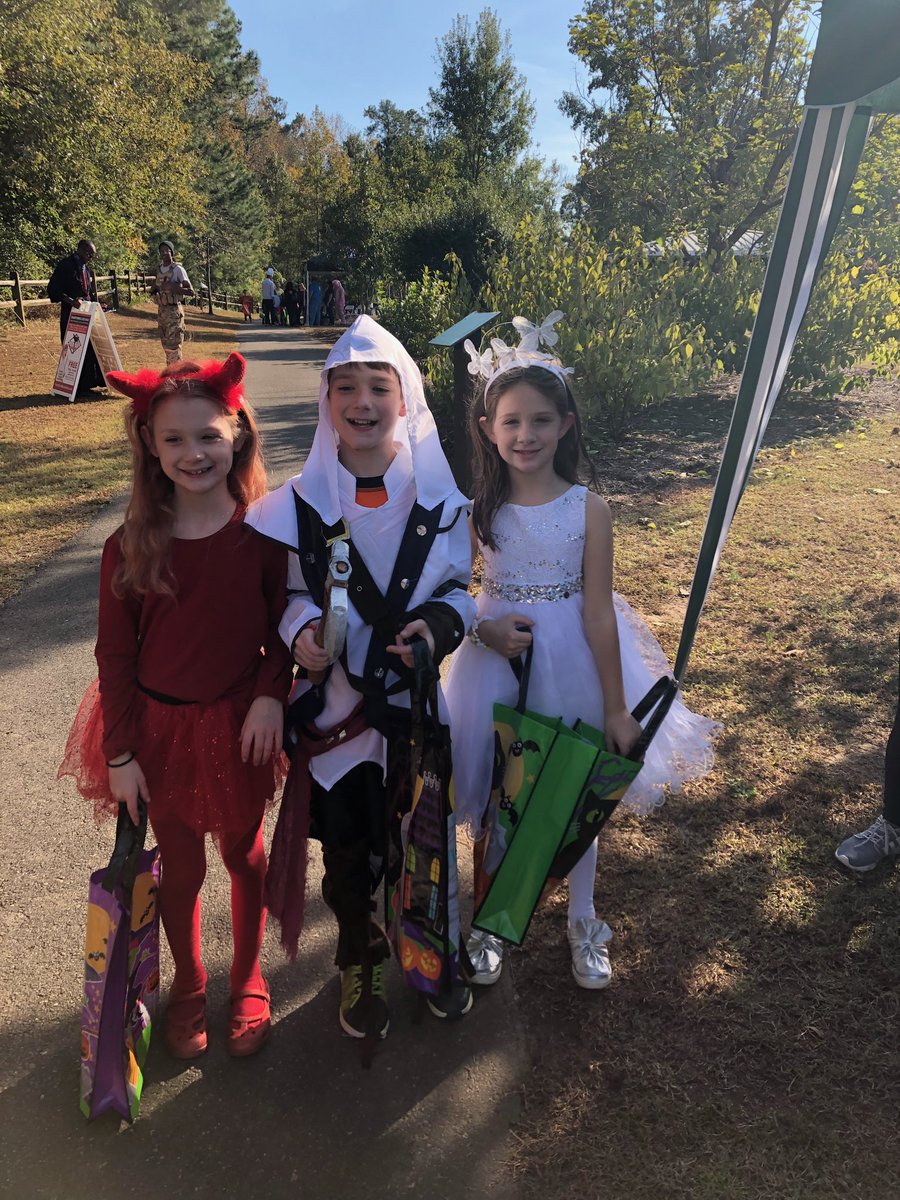 PAShockers's tweet photo. Trick or Treat Trails in Garner! Happy Halloween! #PA_Life https://t.co/r9TKjfTcIB