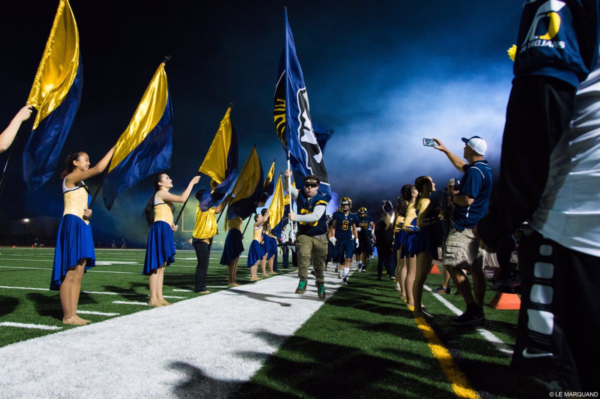 sidelinebyshelby tweet media