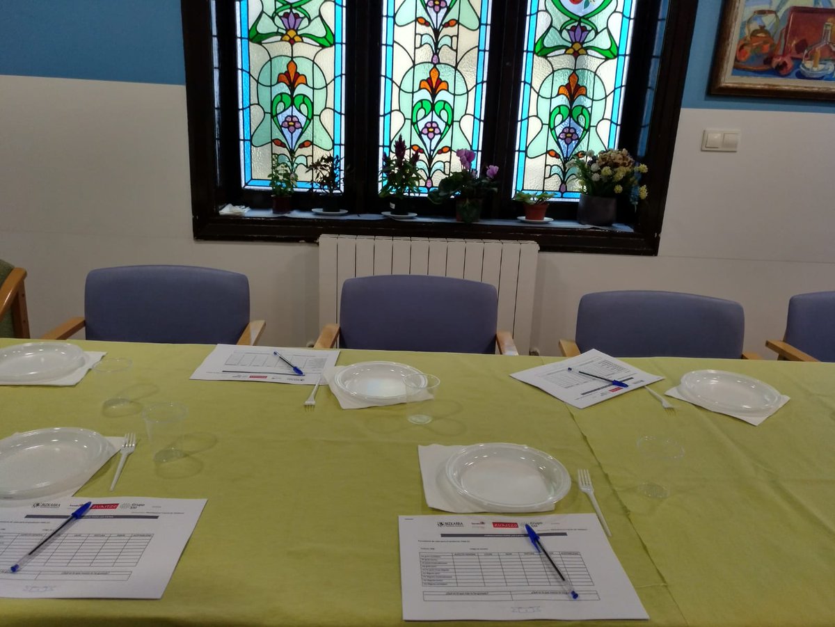 grupo_ssi's tweet photo. Comienzan las catas del proyecto #Alivida: desarrollo de productos enriquecidos con nutrientes específicos para evitar la desnutrición en las personas mayores. Participan 14 personas usuarias #SAD
#HomeCareLab #GrupoSSI 
@Irekia #Hazitek @tecnalia @BizkarraPan @leartiker #harakai https://t.co/xlX9XokdD8