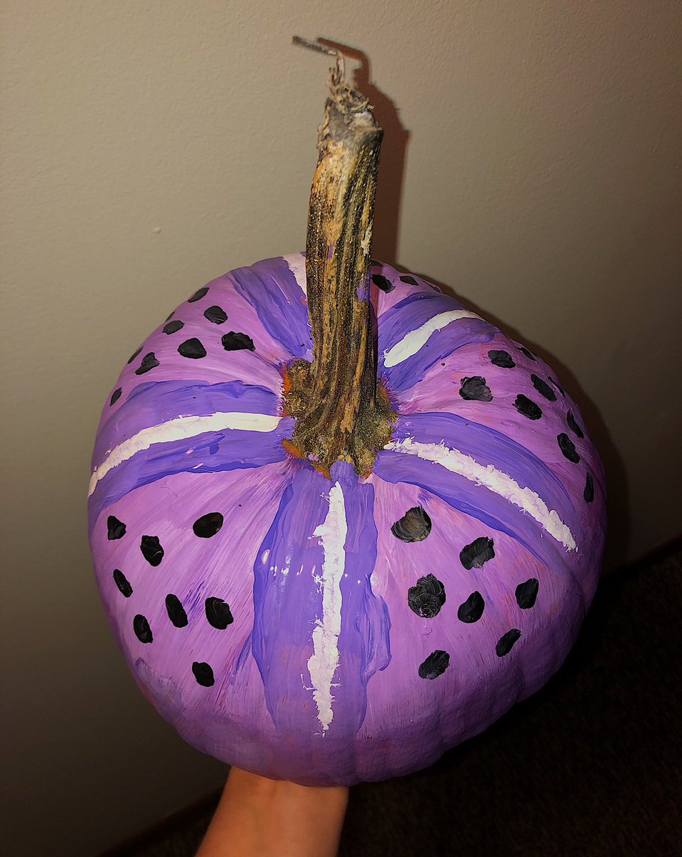 alyssadoherty12's tweet photo. For every purple pumpkin painted and posted by October 31st with #KetoCalPurplePumpkin2018 $20 will be donated to the Epilepsy Foundation! Here’s my purple pumpkin! 💜🎃 https://t.co/c7KnDI8HaR