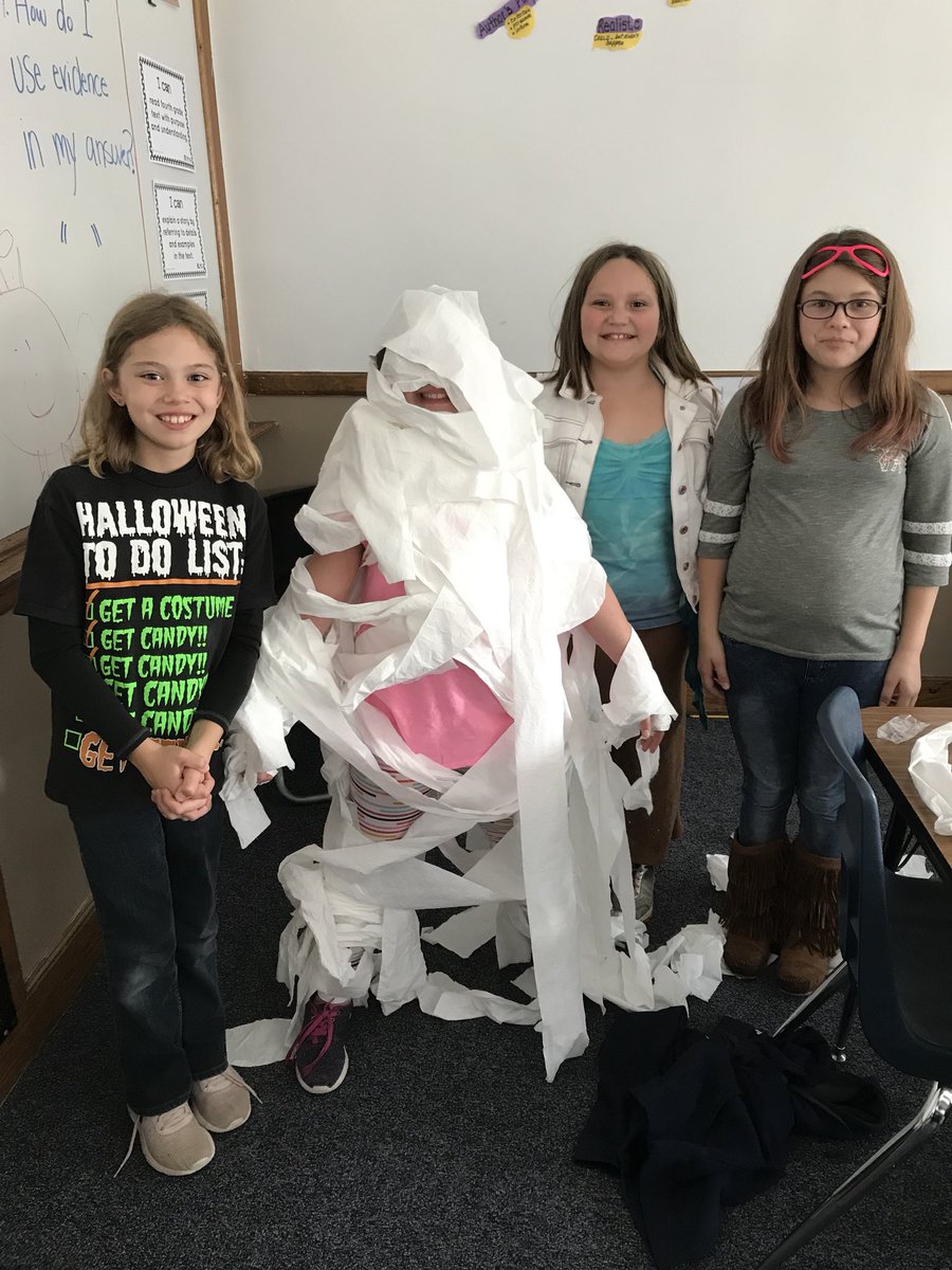 MrsBuffman's tweet photo. Happy Halloween from Mrs. Buffman’s 4th grade mummies! https://t.co/DTC6oXAWlQ
