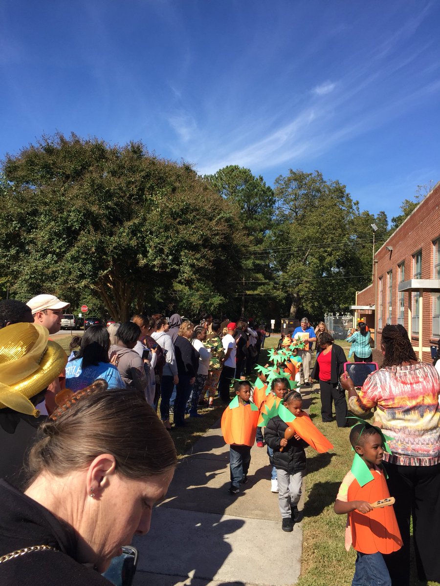 DJB-OSTQ (@djbprek) on Twitter photo Thanks to the staff and parents at Mt. Hermon Preschool for providing a nice opportunity for the students at today’s harvest parade. <a href="/PortsVASchools/">Portsmouth Schools</a> <a href="/ebracyPPS/">Dr. Elie Bracy III</a> @draswynn @SchoolSZ @oliveBranch415 <a href="/CPCRM/">Churchland Preschool</a>  <a href="/hermon_pc/">MtHermon PC-Principal</a> <a href="/in8days/">Renee Hailes</a> @krysthompkins11 Thanks to the staff and parents at Mt. Hermon Preschool for providing a nice opportunity for the students at today’s harvest parade. <a href="/PortsVASchools/">Portsmouth Schools</a> <a href="/ebracyPPS/">Dr. Elie Bracy III</a> @draswynn @SchoolSZ @oliveBranch415 <a href="/CPCRM/">Churchland Preschool</a>  <a href="/hermon_pc/">MtHermon PC-Principal</a> <a href="/in8days/">Renee Hailes</a> @krysthompkins11