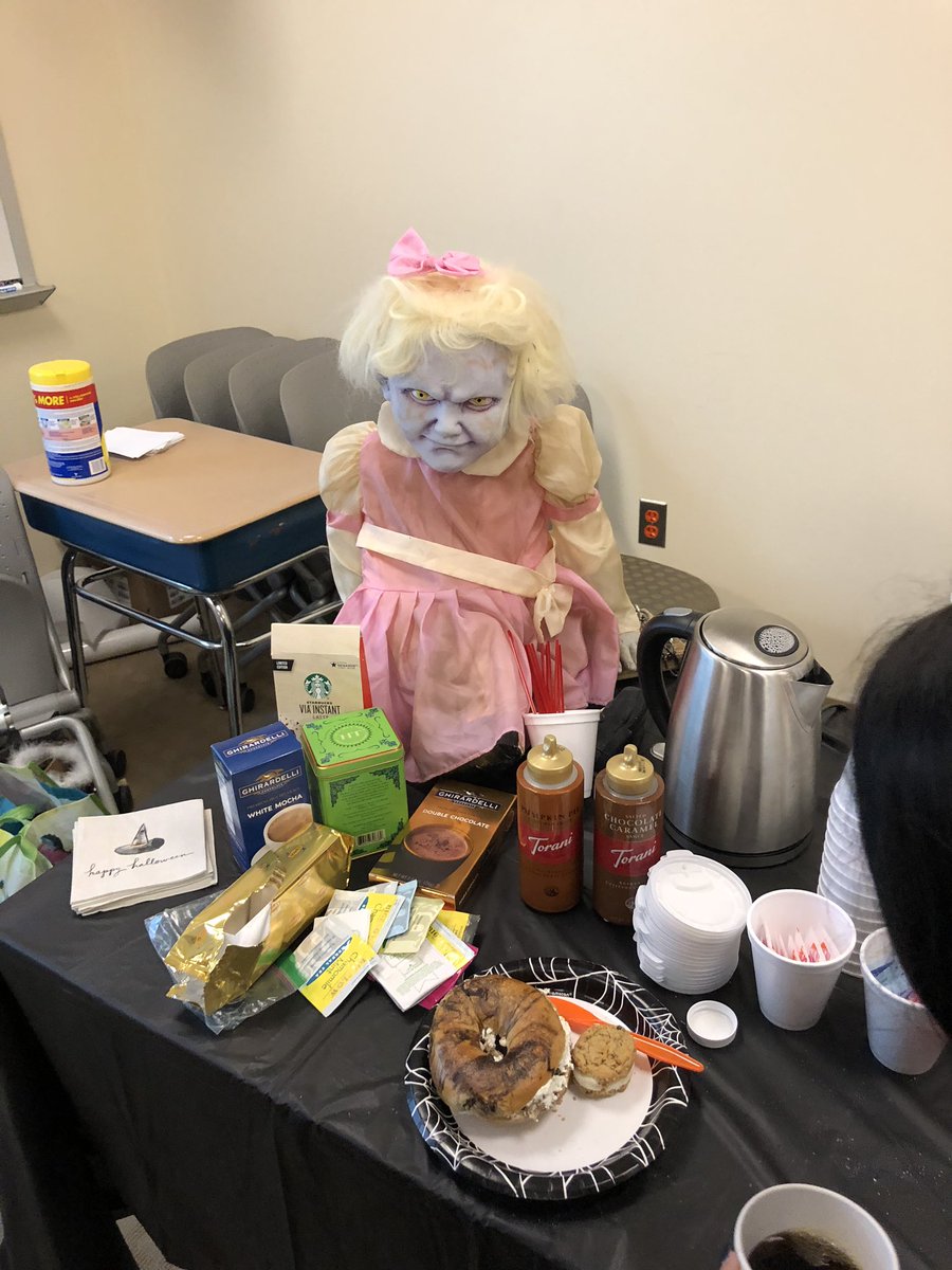 MsAMDunks's tweet image. #AMD #ProjectUplift kicks off our first monthly breakfast with staff! #AMDrocks #whenyouworkwiththebestpeople #HappyHalloween #throwkindnesslikeconfetti