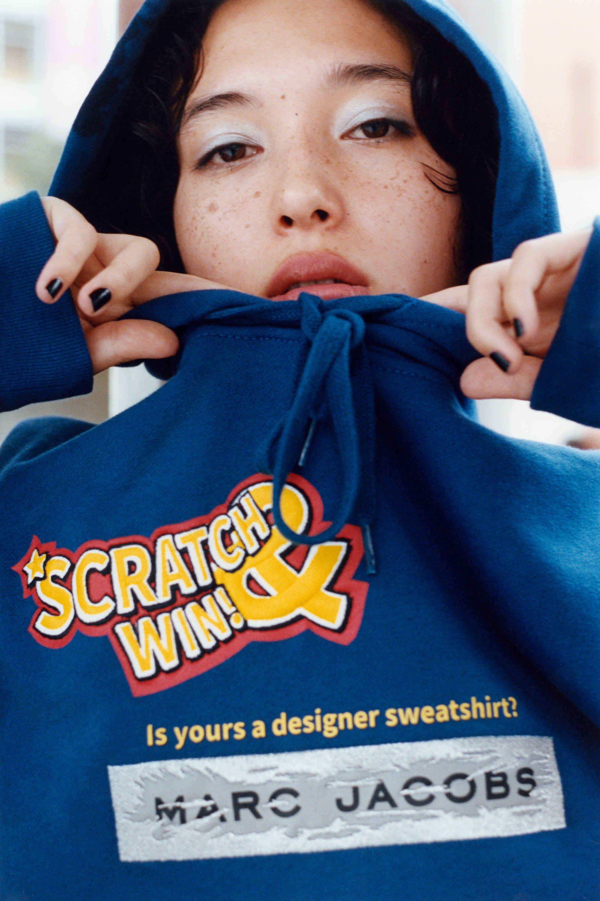 MARC JACOBS × IDEA * 美品 Scratch&Win フーディ MARC JACOBS × IDEA * 美品 Scratch&Win フーディ