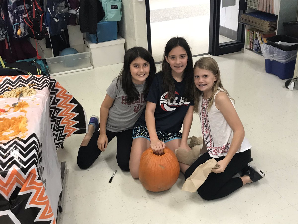 Ms_Windle5th's tweet photo. Science and math with pumpkins! A 5th grade favorite! @Tolbert_ES @jwtolbert5th @Susan_M_Mullen @MrZapadka #TolbertCares #tolbert19 https://t.co/l8cSZz2xWa