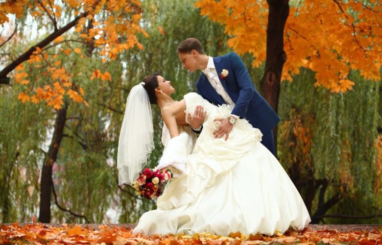 ThatFirstDance's tweet image. Beautifully choreographed wedding dances in the comfort of your own home. You choose the music and style and we'll give you the dance of your dreams @WeddingBanquet @myliverpoolwed @TheWeddingHous1 @WeddingEspresso @MerseysideWed