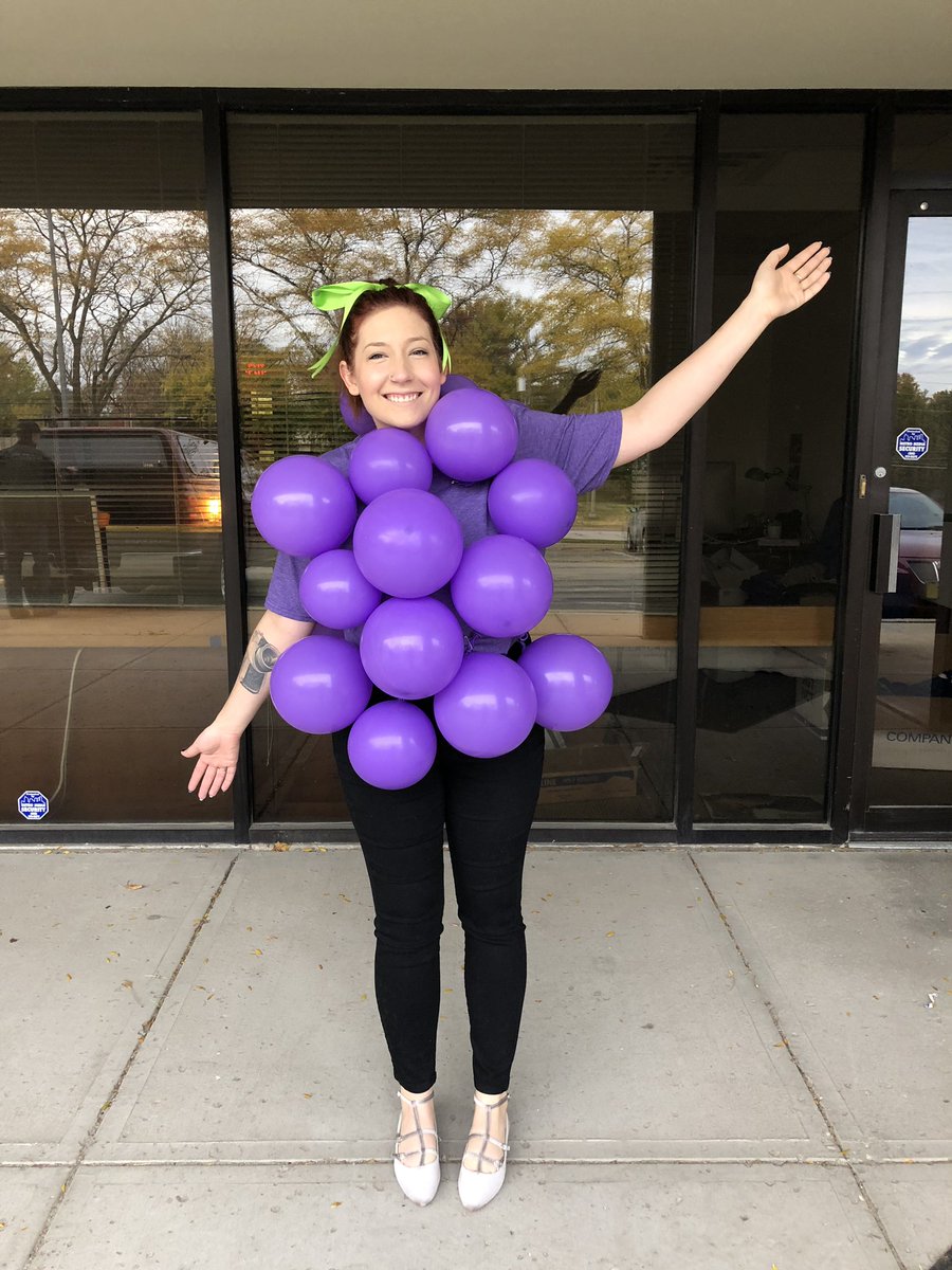 hvaughan4's tweet photo. Have a grape Halloween! https://t.co/SBcVOZMdZD