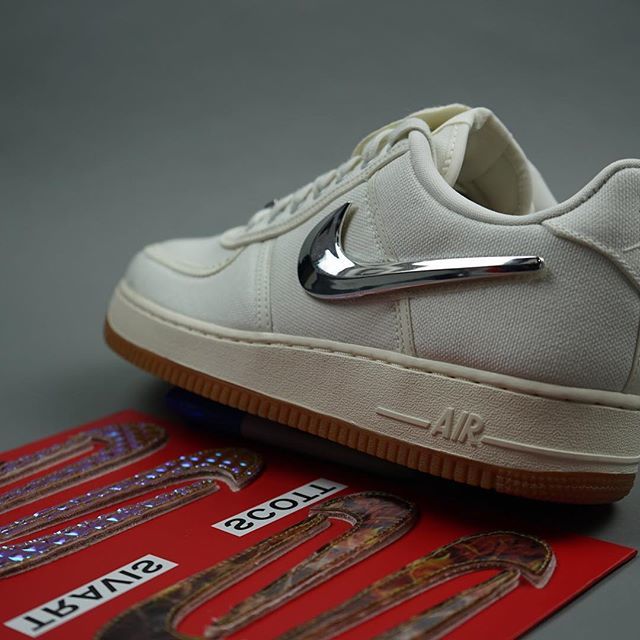 restockstore's tweet image. Size 11. Now available in store! Phone orders accepted. DM for more info. 📸: @safehouse.media ift.tt/2yHUQRg